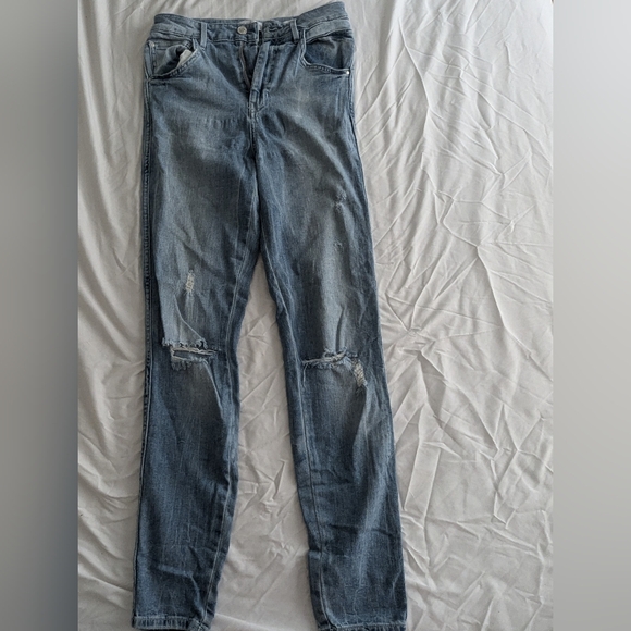 Super High Rise Guess Distressed Skinny Jeans - Picture 2 of 4